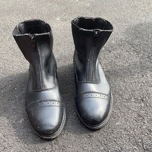 Girl’s riding boots